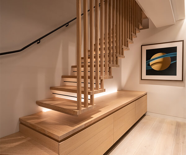 Лестницы на больцах Днепр