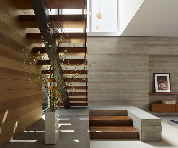 Лестницы на косоурах Днепр