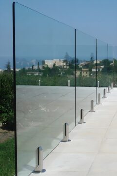 Стеклянные ограждения из стекла на заказ Днепр
