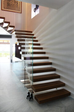 Стеклянные ограждения из стекла на заказ Днепр