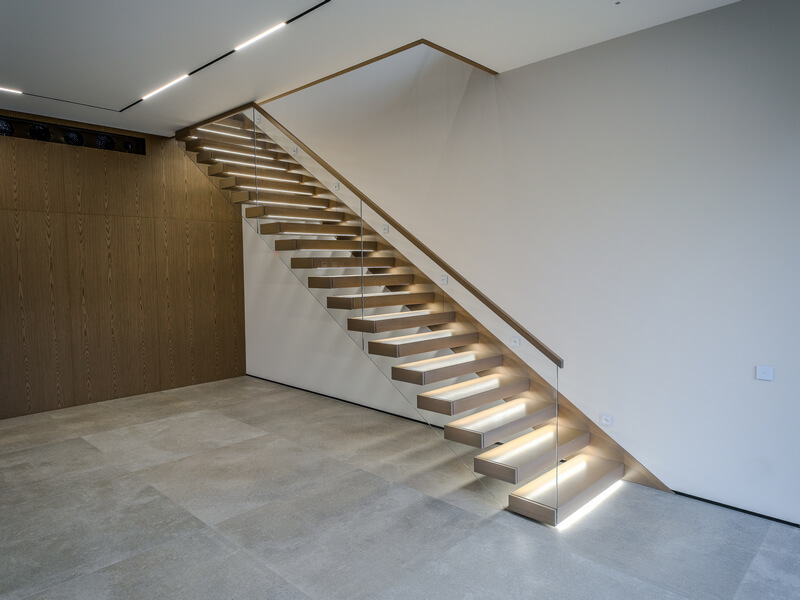 Заказать лестницы в дом, для дома, Днепр