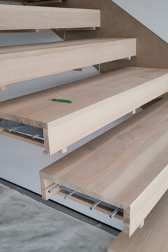 Заказать лестницы для дома, в дом, Днепр