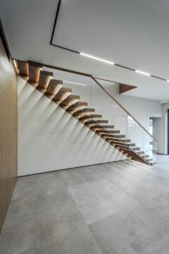 Заказать лестницы для дома, в дом, Днепр