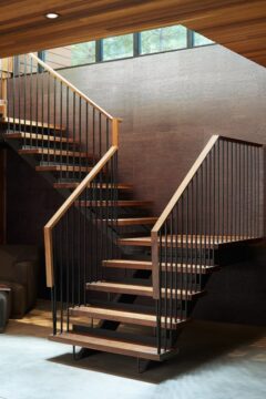 Лестница на косоурах