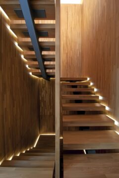 Лестница на косоурах