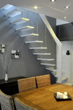 Лестницы на больцах Днепр больцевая лестница