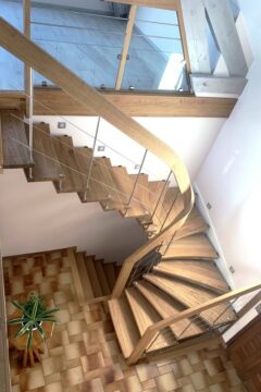 Лестницы на больцах Днепр больцевая лестница