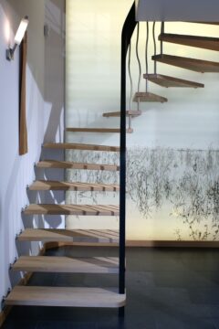 Лестницы на больцах Днепр больцевая лестница