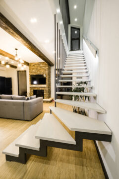 Лестницы на больцах Днепр больцевая лестница