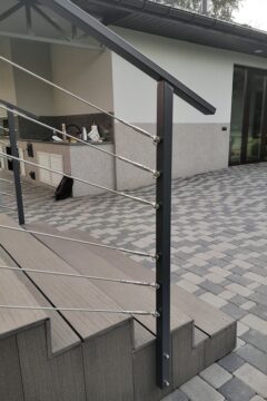 Наружные уличные лестницы на улицу