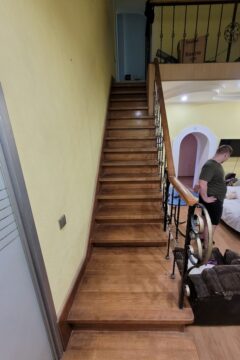 Лестницы для дачи в Днепре