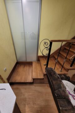 Лестницы для дачи в Днепре