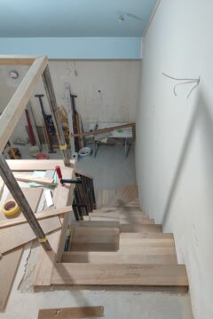 Лестницы для дачи в Днепре